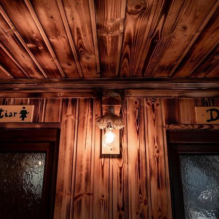 Complex Stefanesti Hotell Bozovici Eksteriør bilde